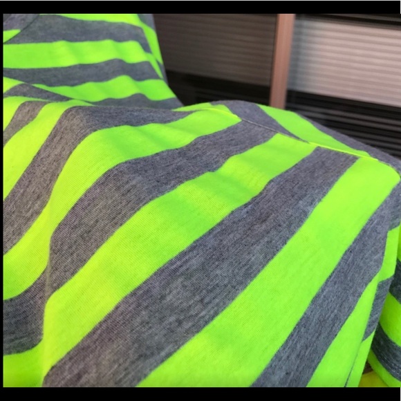 CEDAR TREE GREEN/GREY STRIPED Tee | M - Picture 5 of 8